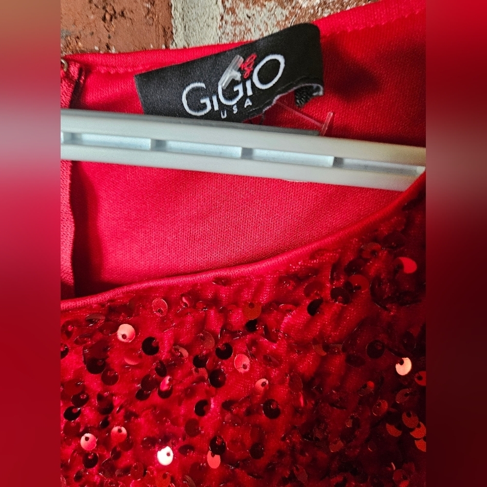 🖤GiGio USA Rockin' Red sequin dress size Medium - Picture 3 of 3
